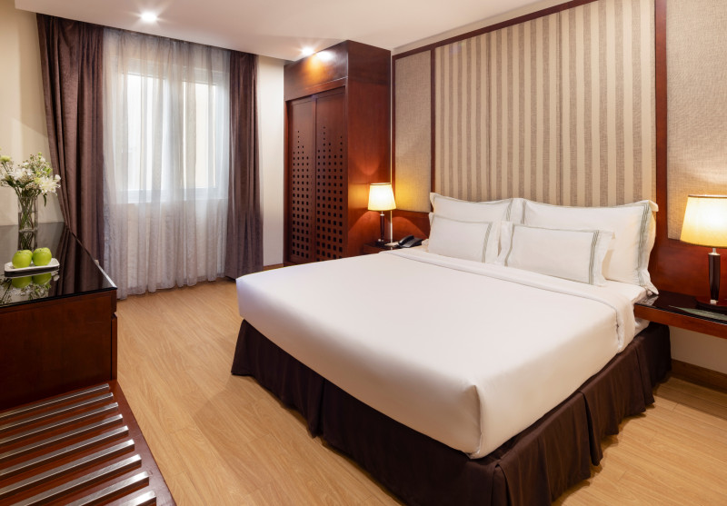 Deluxe Double Window