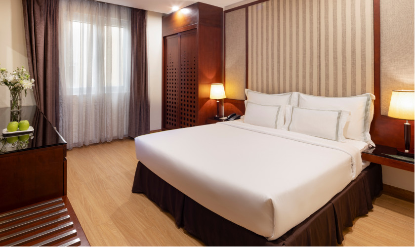 Deluxe Double Window