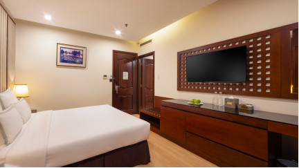 Deluxe Double Window