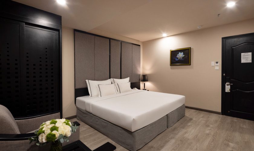 Premier Double Window