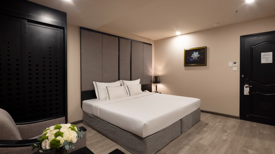 Premier Double Window