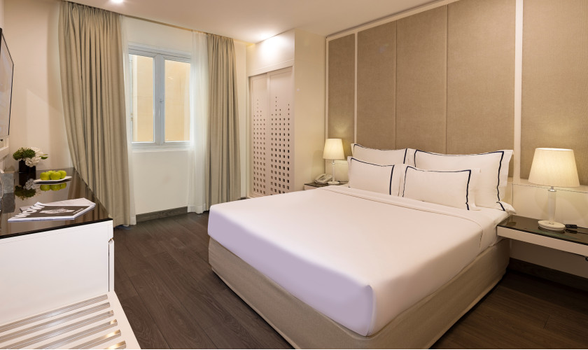 Senior Deluxe Double Window – Sakura